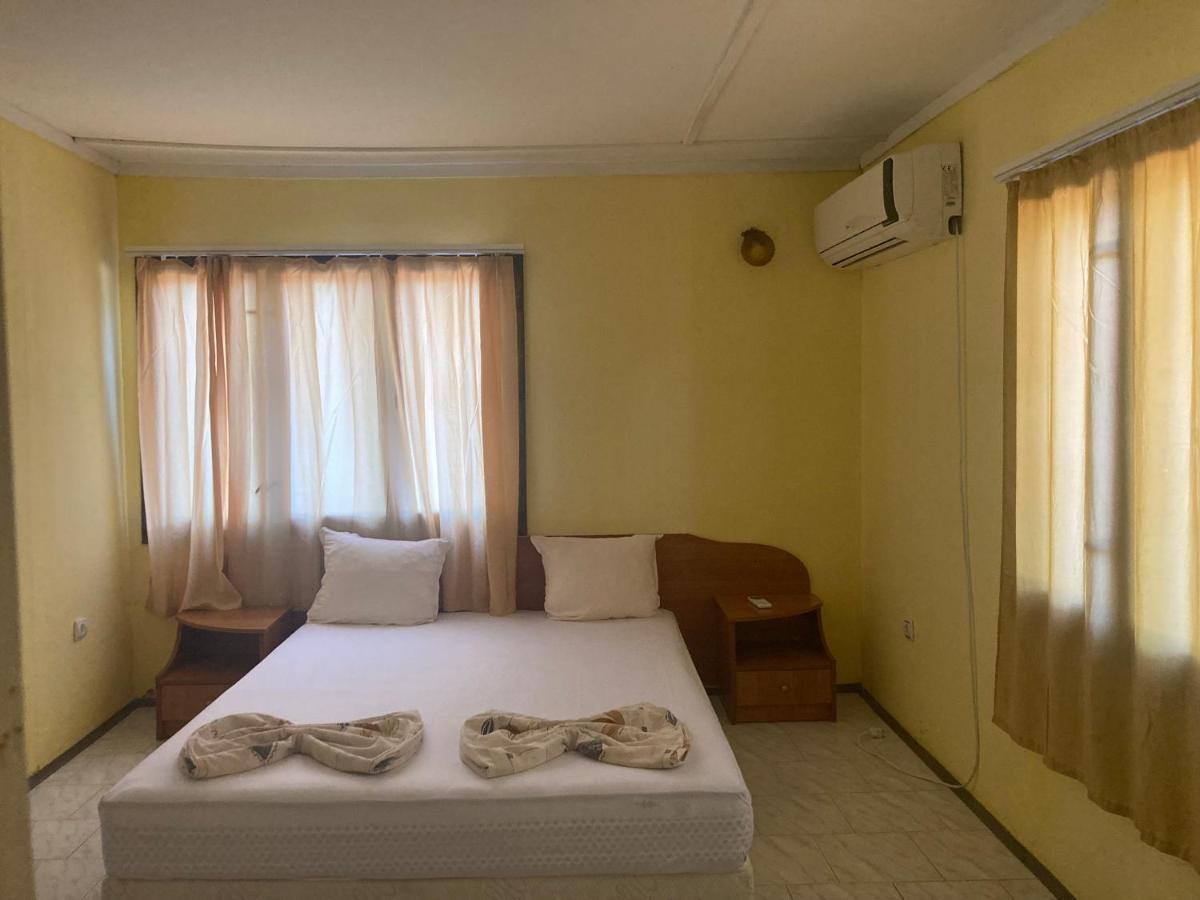 Морска База Венера Hotel Tsarevo Exterior photo